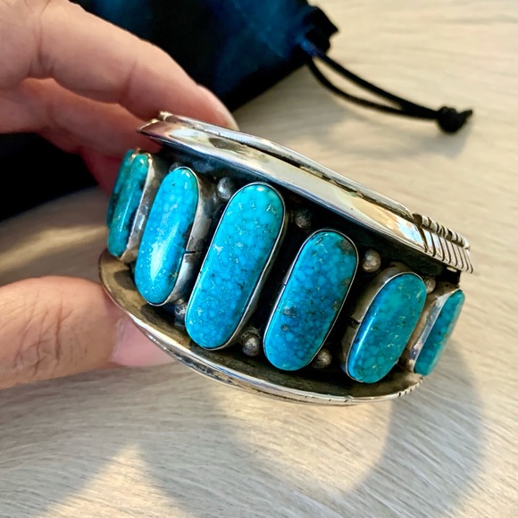 Jewelry - *HP* Vintage Navaho turquoise silver bracelet